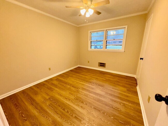 Foto del edificio - 606 Viewpoint Dr