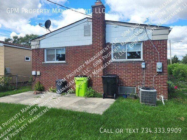 Foto del edificio - 27912 Van Howe St