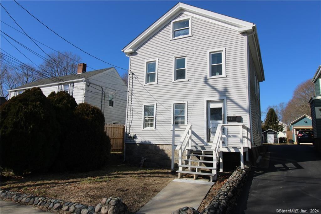 12 Robinson St Unit 1, Stonington, CT 06379 Room for Rent in