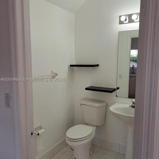 Building Photo - 953 SW 147th Ct