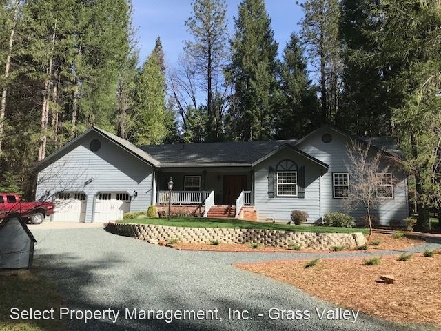 Primary Photo - 3 br, 2.5 bath House - 13702 N Bloomfield