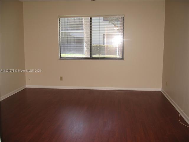 Building Photo - 413 Lakeview Dr