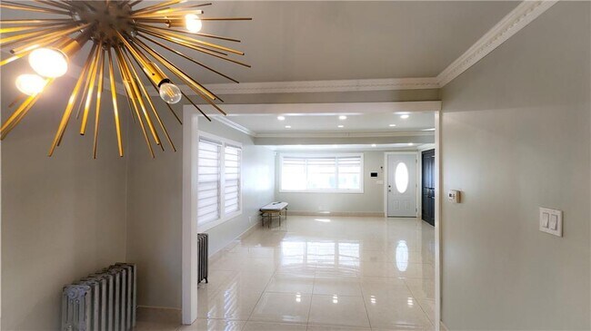 Foto del edificio - 2133 Kimball St