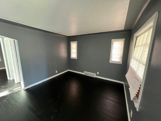 Foto del edificio - 18677 Lamont Street