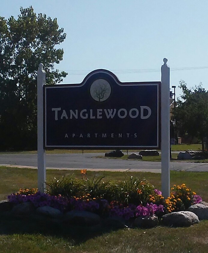 Tanglewood Apartments Apartments Woodhaven, MI