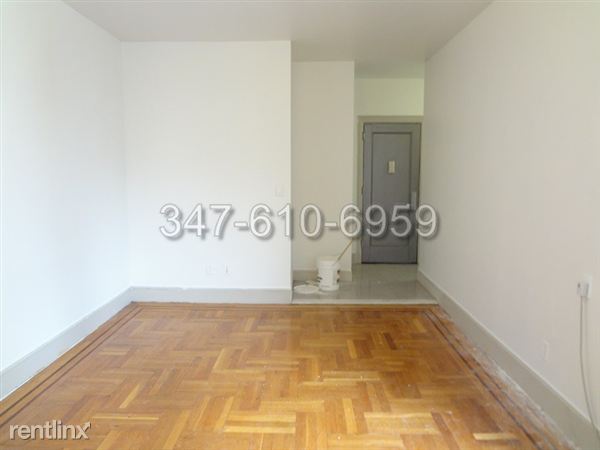 Building Photo - 710 Avenue S