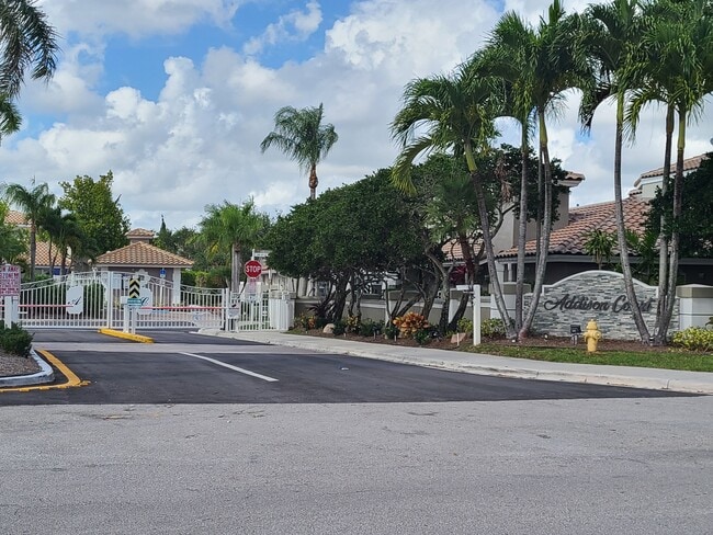 Building Photo - 5615 NW 118th Dr