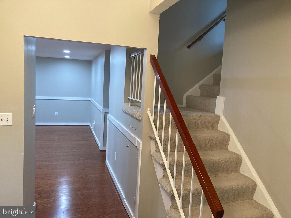 119 Victoria Pl, Sterling, VA 20164 House Rental in Sterling, VA