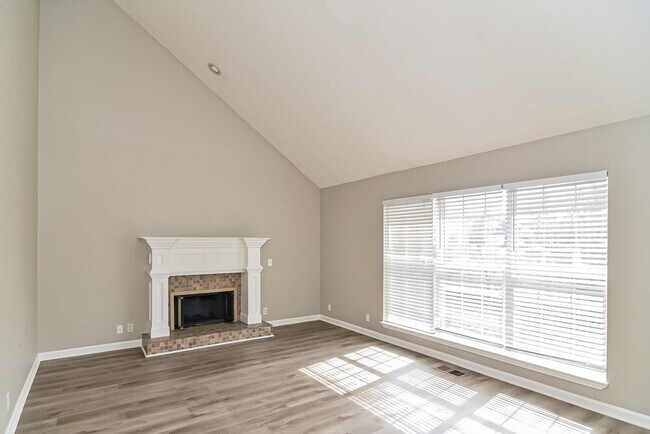 Foto del edificio - 1825 Rory Cove