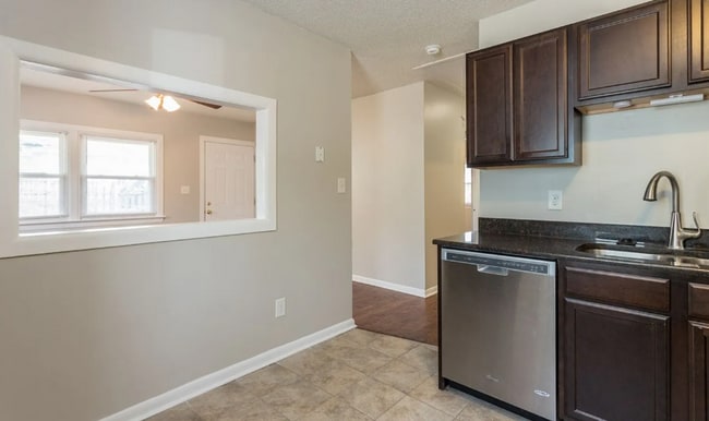 Foto del edificio - 2 Bed Home in Raleigh