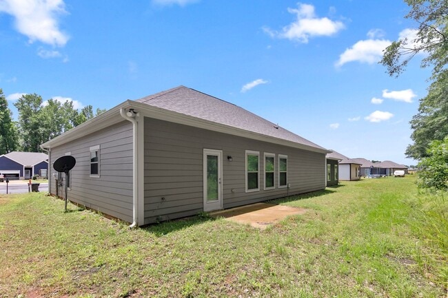 Building Photo - 275 Avalon Wy