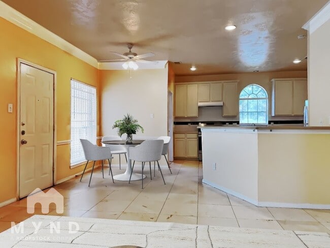 Building Photo - 9511 Weldridge Dr