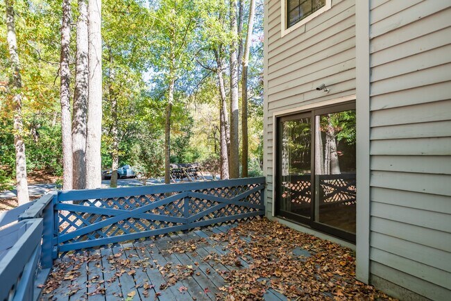 Photo - 1 Willow Bridge Dr House