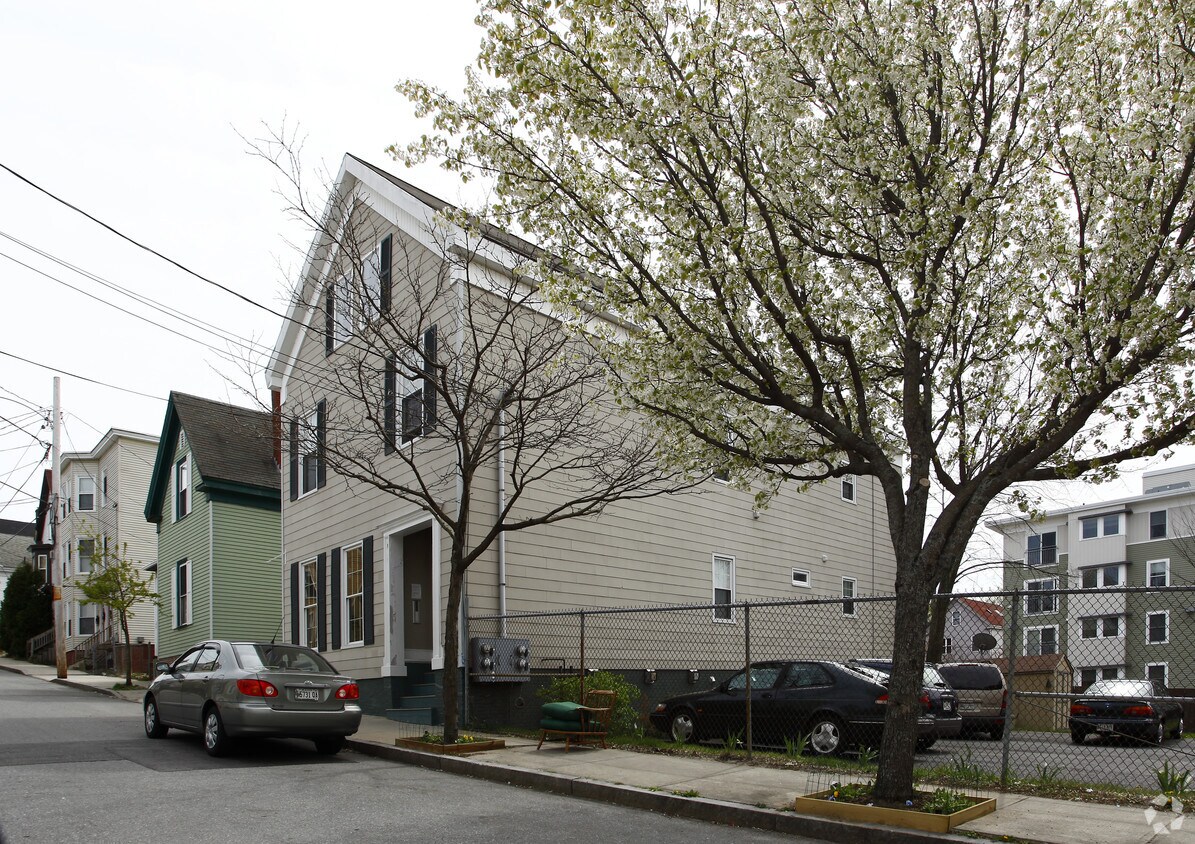 26 Anderson St, Portland, ME 04101 Apartments in Portland, ME