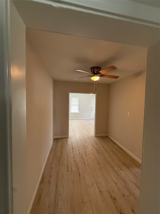 Building Photo - 1008 Studewood St