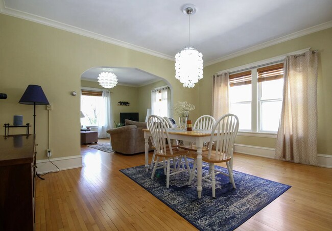 Foto del edificio - 2509 Girard Ave S