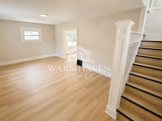 Building Photo - 804 Beardsley St