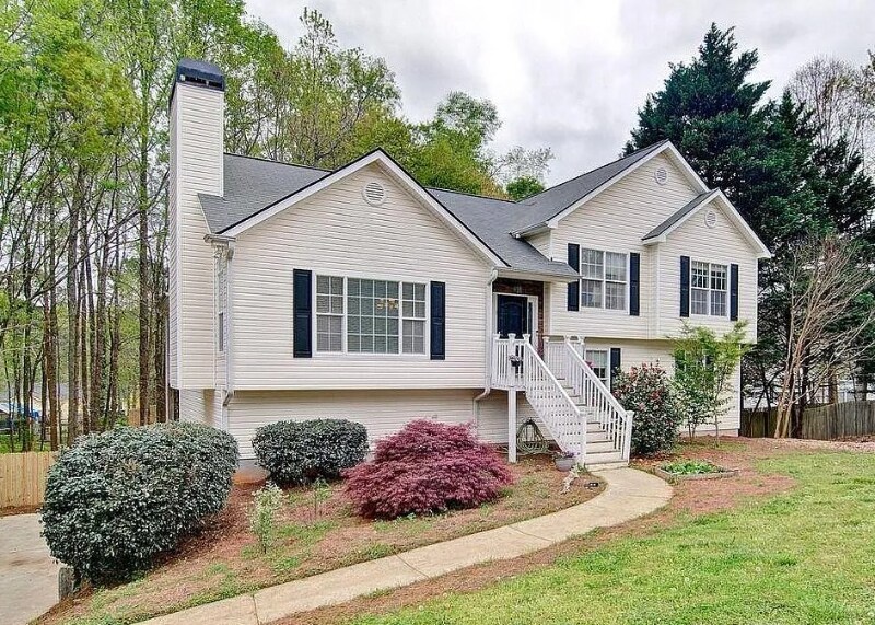 Foto principal - 111 Barrett Springs Dr