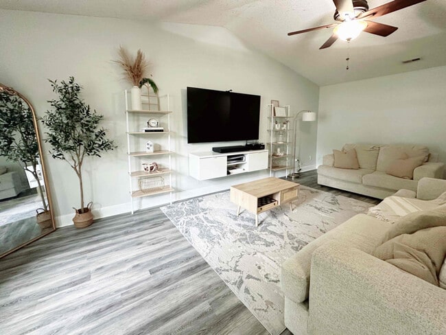 Photo - 1307 Petrell Dr (Virginia Beach, VA) House