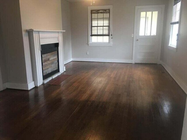 Foto del edificio - 1723 Kissingbower Rd