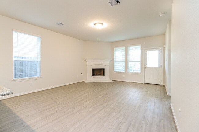Foto del edificio - 40538 Berylline Ln.