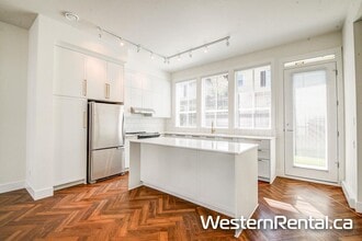 Building Photo - 15898-27 27 Ave