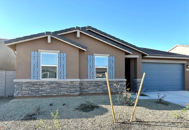 Foto del edificio - Almost new 4 bedroom home in Hurley Ranch