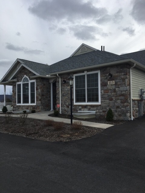 Front - 113 Midway Dr