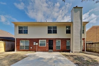 Building Photo - 10011 Storm Meadow Dr