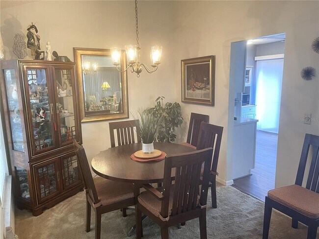 Building Photo - 1715 Atrium Dr