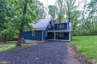 Building Photo - 382 Wood Cutters Ln