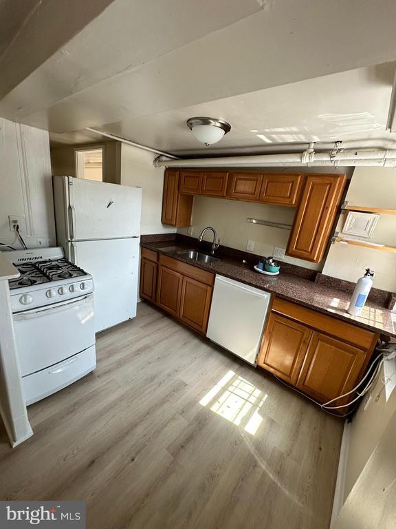 Foto del edificio - 1748 Lamont St NW