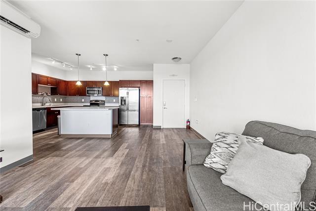 Building Photo - 1020 Kakala St