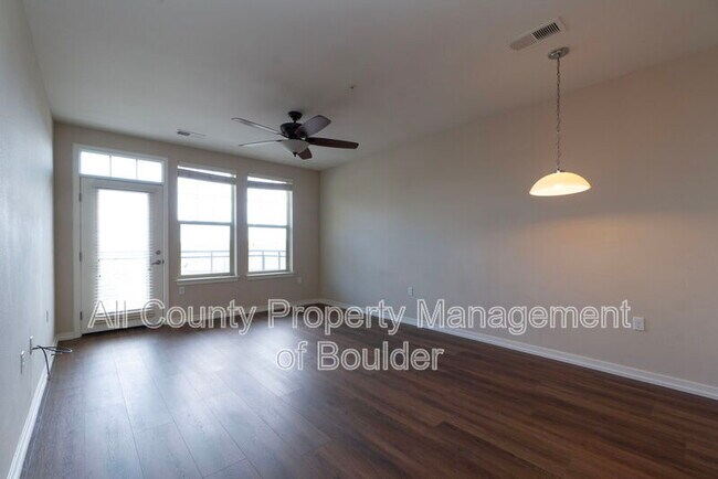 Building Photo - 13598 Via Varra