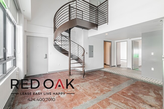 Foto del edificio - 430 S Broadway