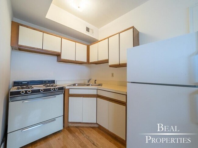 Foto del edificio - 3 bedroom in GLENCOE IL 60022