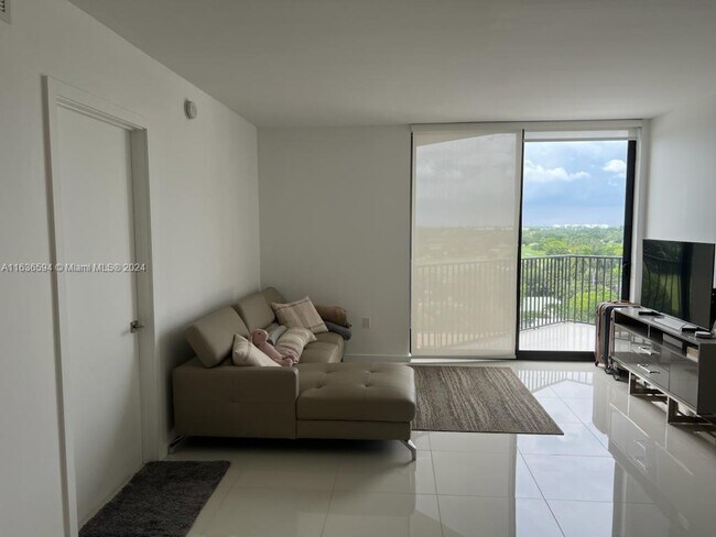 Foto del edificio - 5252 NW 85th Ave