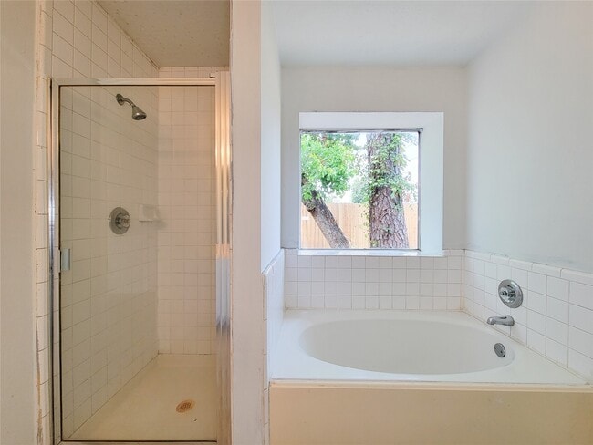 Building Photo - 3307 Pine Dust Ln
