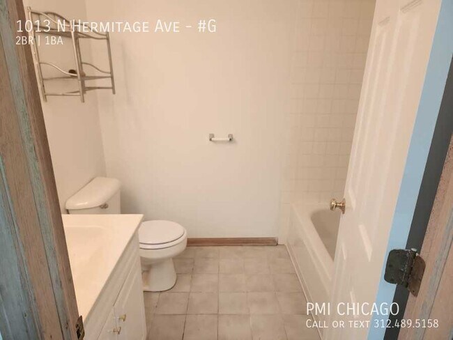 Building Photo - Newly rehabbed 2bed/ 1ba Wicker park GARDE...