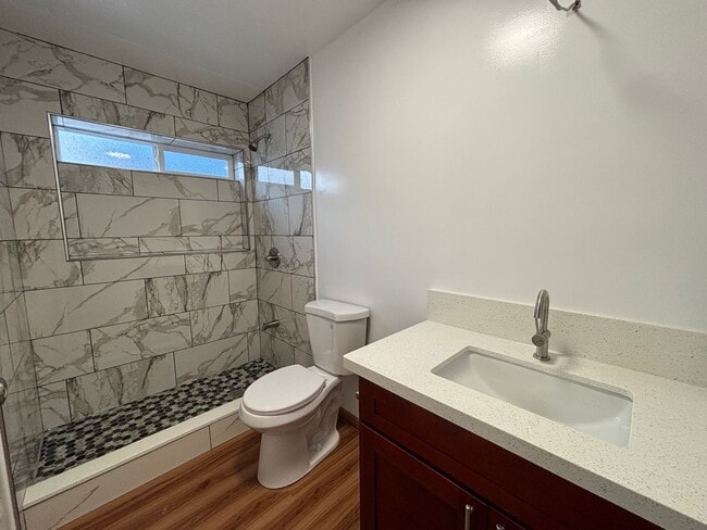 Building Photo - 2429 N School St