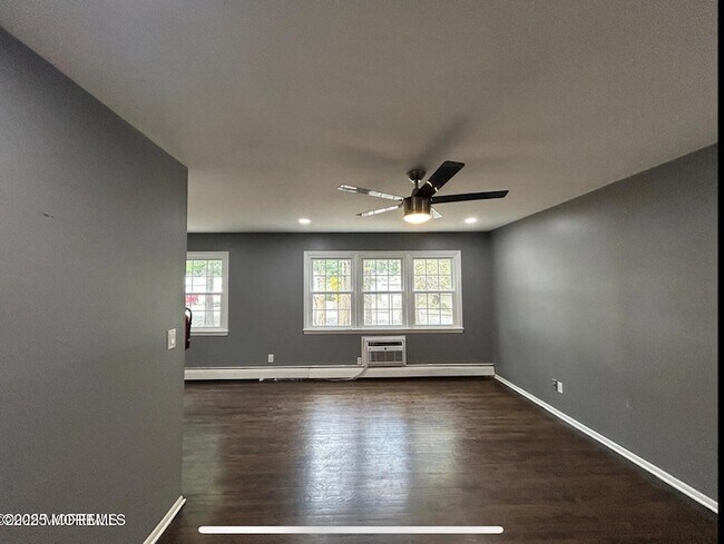Foto del edificio - 364 Westwood Ave