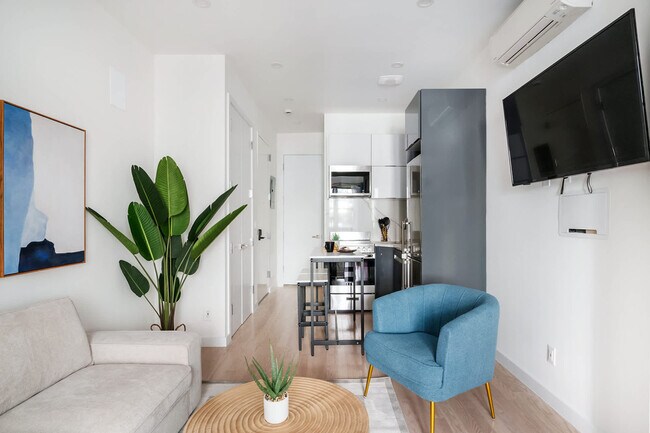 Foto del edificio - 317 E 14th St