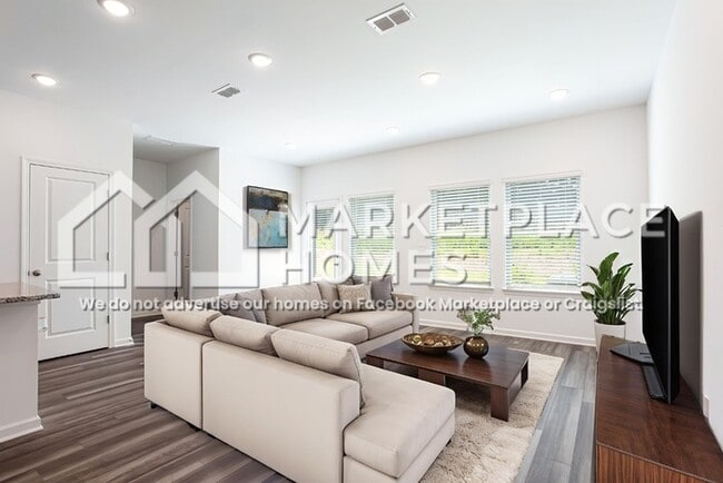 Building Photo - 124 Harpy Dr