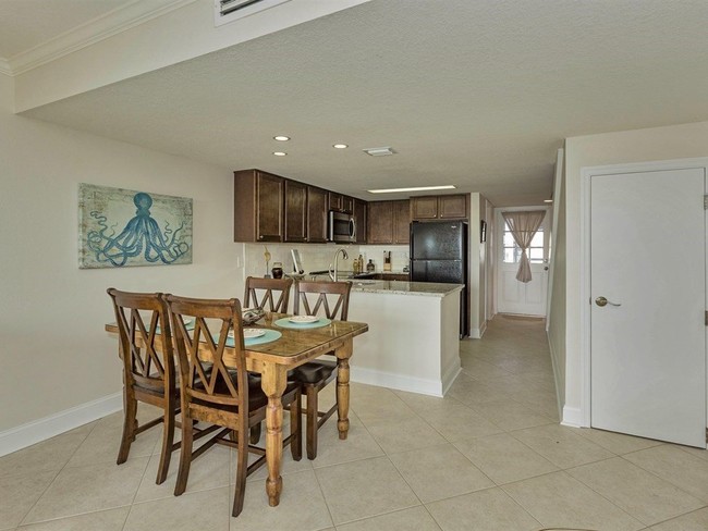 Building Photo - 7265 A1A S