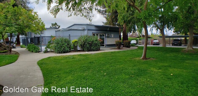 Building Photo - 2 br, 1.5 bath House - 1376 Tree Garden Place