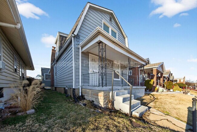 Foto del edificio - 4555 Ruskin Ave