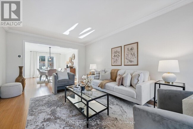 Building Photo - 260 Princess Royal Ct