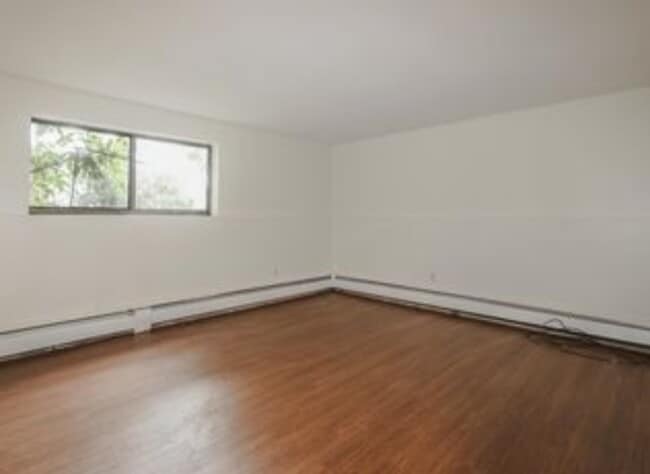 Ample space in both bedrooms - 16 Tiffany Rd