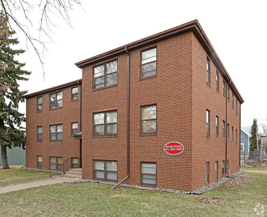 St Clair Commons Apartments