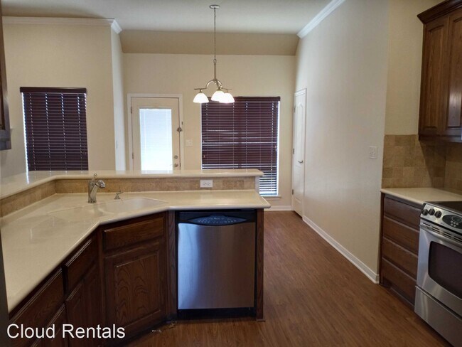 Building Photo - 3 br, 2 bath House - 705 MARSHALL DRIVE